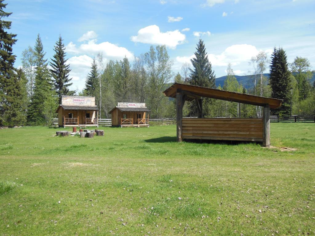 Hotel Wells Gray Guest Ranch Clearwater Exteriér fotografie